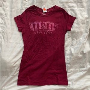 T-shirt with m&m New York logo